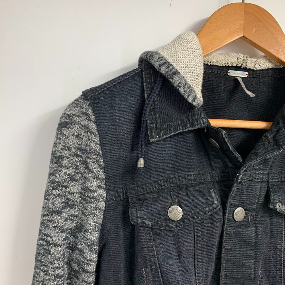 Free People Women's Distressed Denim Hooded Long Sleeve Knit Jacket Size XS - Picture 4 of 15